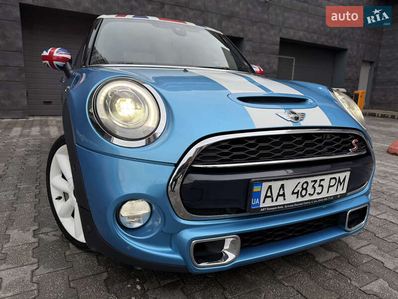 Хетчбек MINI Cooper 2017 в Києві