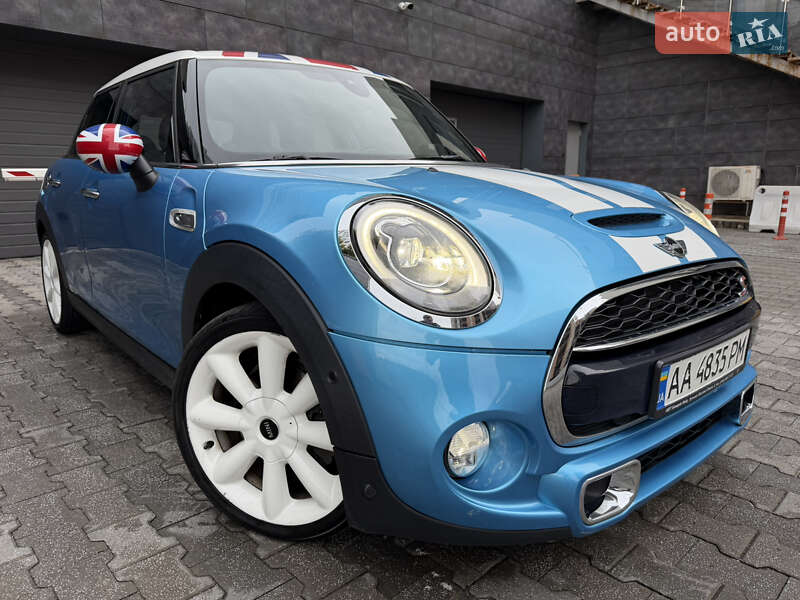 Хетчбек MINI Cooper 2017 в Києві