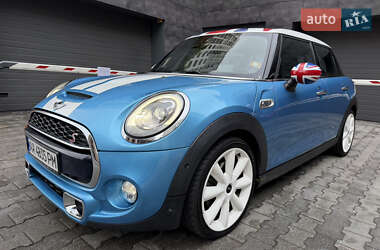 Хэтчбек MINI Cooper 2017 в 