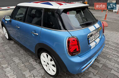 Хэтчбек MINI Cooper 2017 в 