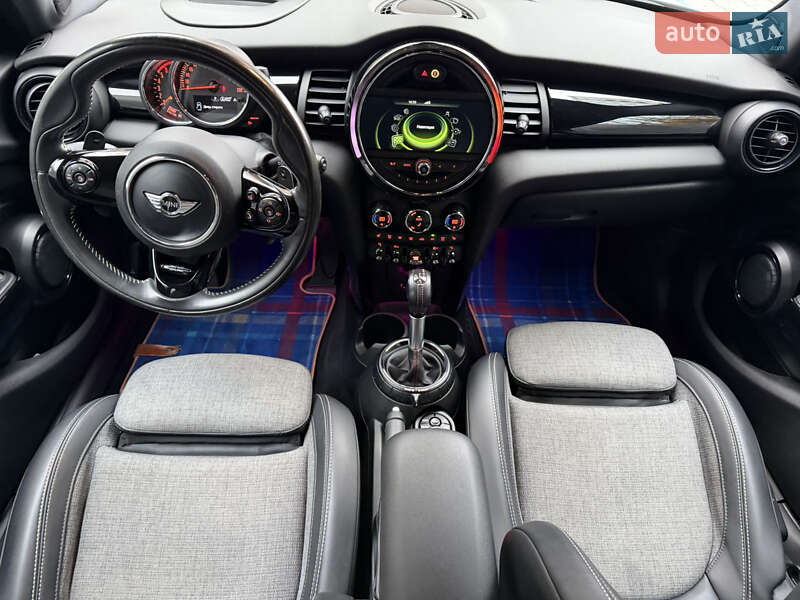 Хетчбек MINI Cooper 2017 в Києві