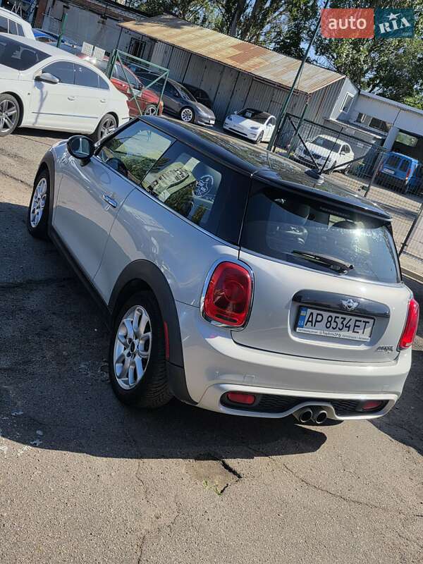 Хетчбек MINI Cooper 2014 в Запоріжжі