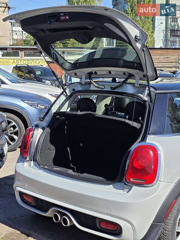 Хетчбек MINI Cooper 2014 в Запоріжжі