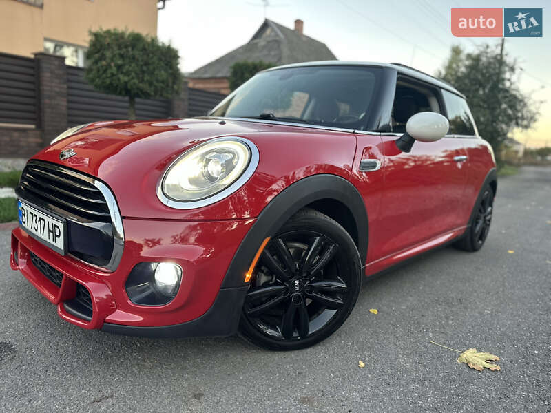 Хэтчбек MINI Cooper 2017 в Полтаве