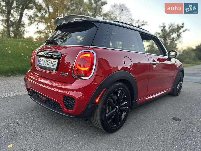 Хэтчбек MINI Cooper 2017 в Полтаве