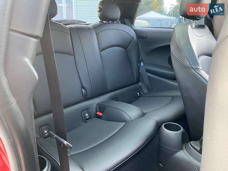 Хэтчбек MINI Cooper 2018 в Киеве