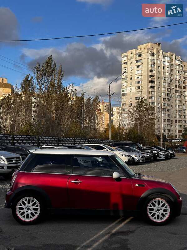 Хэтчбек MINI Cooper 2006 в Киеве