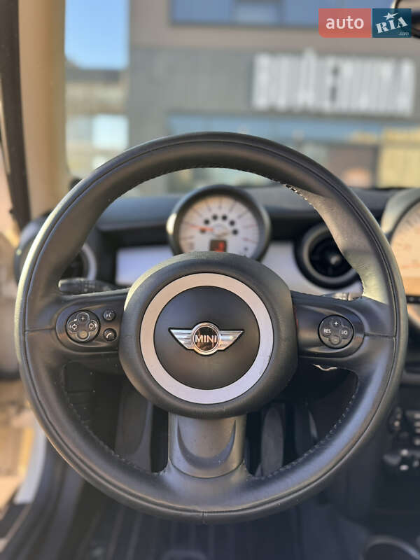 Хетчбек MINI Cooper 2011 в Києві