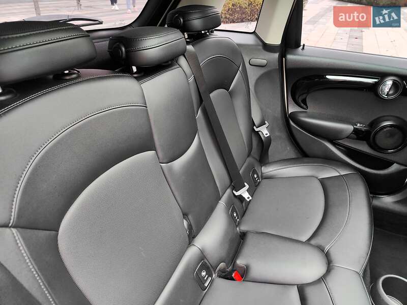 Хетчбек MINI Cooper 2017 в Києві фото 63 Хетчбек MINI Cooper 2017 в Києві