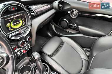 Хэтчбек MINI Cooper 2017 в 