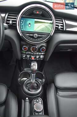 Хетчбек MINI Cooper 2018 в 