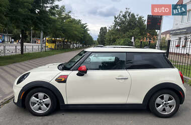 Хетчбек MINI Cooper 2014 в 