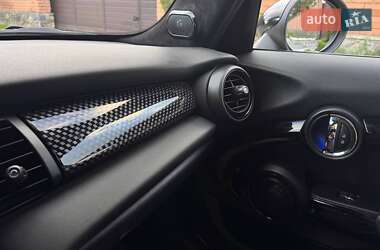 Хэтчбек MINI Cooper 2016 в 