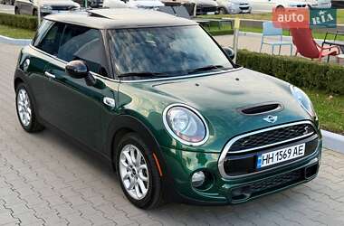 Хетчбек MINI Cooper 2016 в  фото 9 Хетчбек MINI Cooper 2016 в