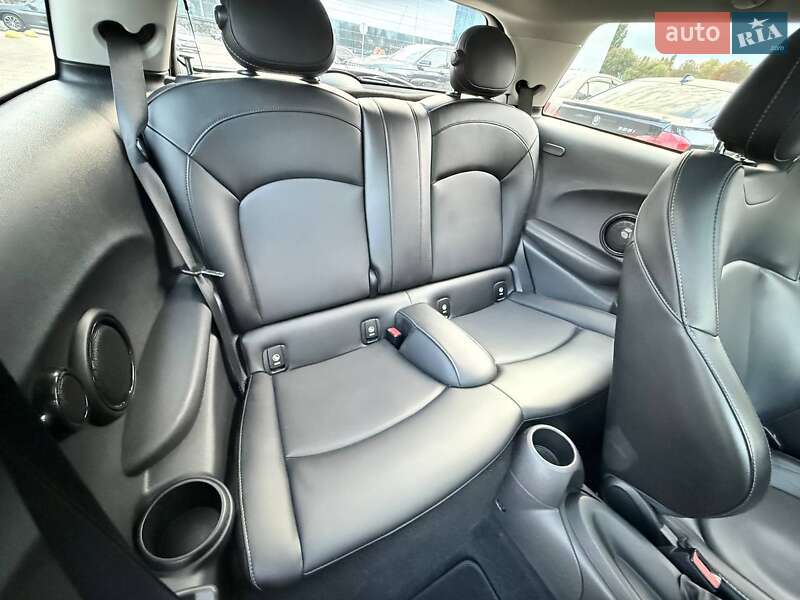 Хетчбек MINI Cooper 2016 в Одесі фото 24 Хетчбек MINI Cooper 2016 в Одесі
