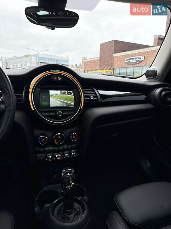 Хэтчбек MINI Cooper 2019 в Киеве