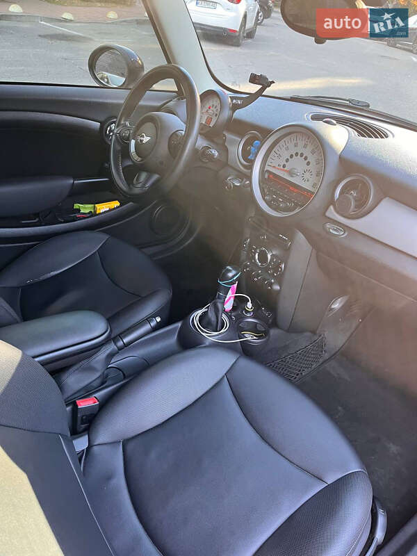 Хетчбек MINI Cooper 2013 в Києві фото 15 Хетчбек MINI Cooper 2013 в Києві