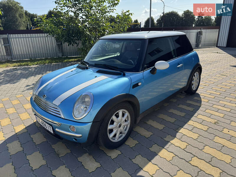 Хетчбек MINI Cooper 2004 в Яготині фото Хетчбек MINI Cooper 2004 в Яготині