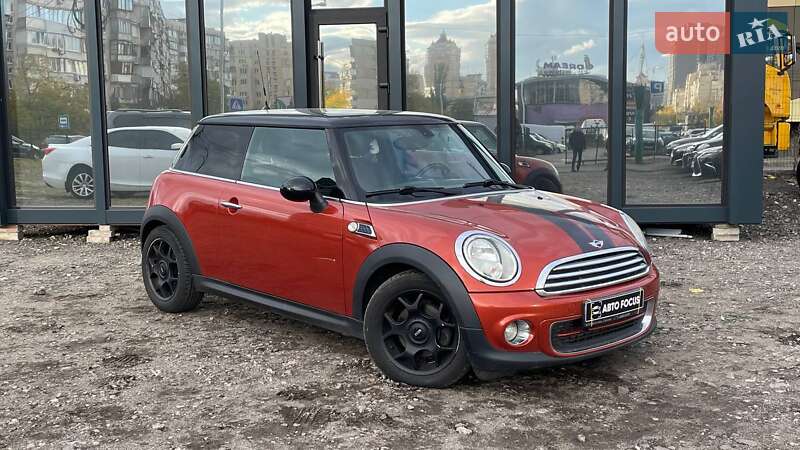 MINI Cooper 2011