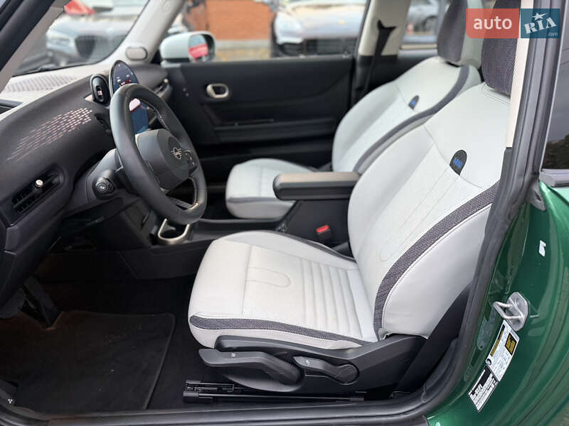 Хэтчбек MINI Cooper 2024 в Киеве фото 10 Хэтчбек MINI Cooper 2024 в Киеве