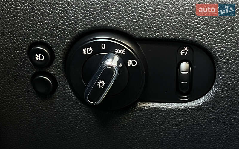 Хетчбек MINI Cooper 2015 в Львові