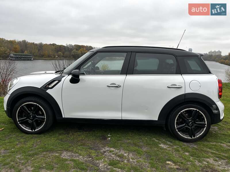 Позашляховик / Кросовер MINI Cooper 2016 в Києві фото 8 Позашляховик / Кросовер MINI Cooper 2016 в Києві