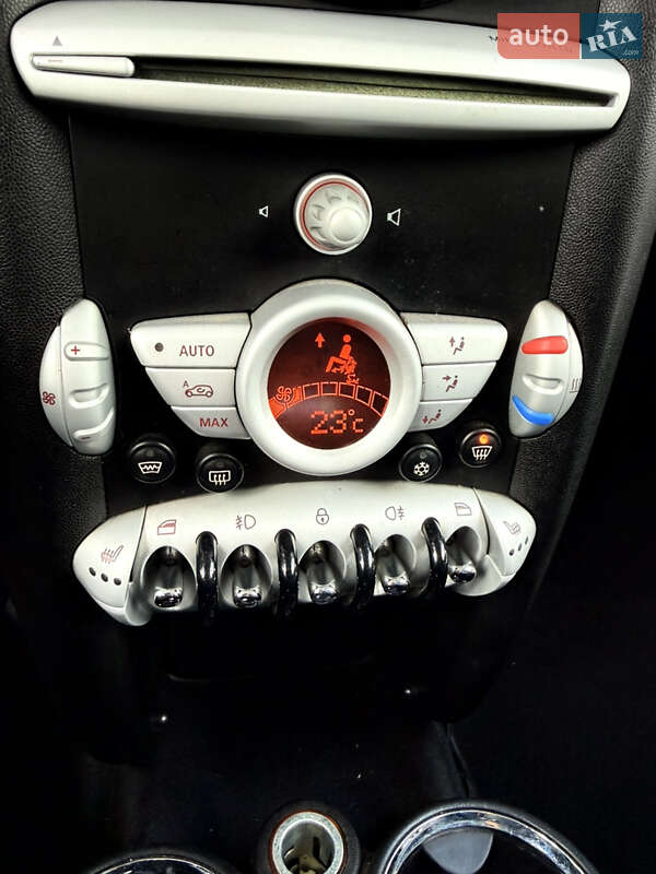 Хэтчбек MINI Cooper 2008 в Вараше