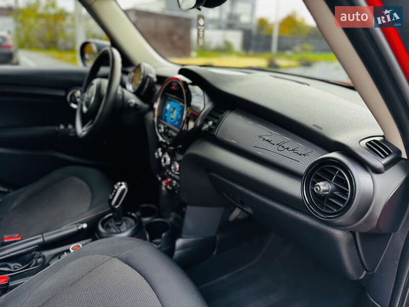 Хетчбек MINI Cooper 2020 в Здолбуніві