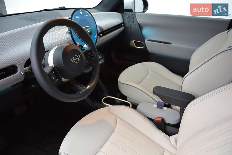 Хэтчбек MINI Cooper 2024 в Киеве фото 5 Хэтчбек MINI Cooper 2024 в Киеве