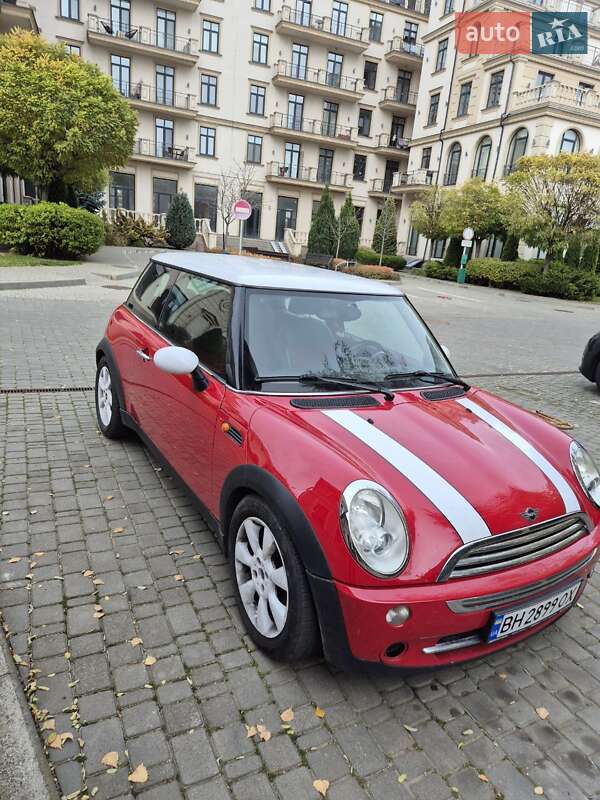 Хэтчбек MINI Cooper 2005 в Одессе