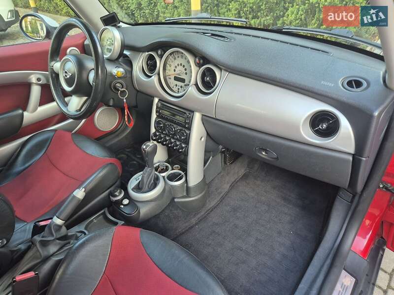 Хэтчбек MINI Cooper 2005 в Одессе