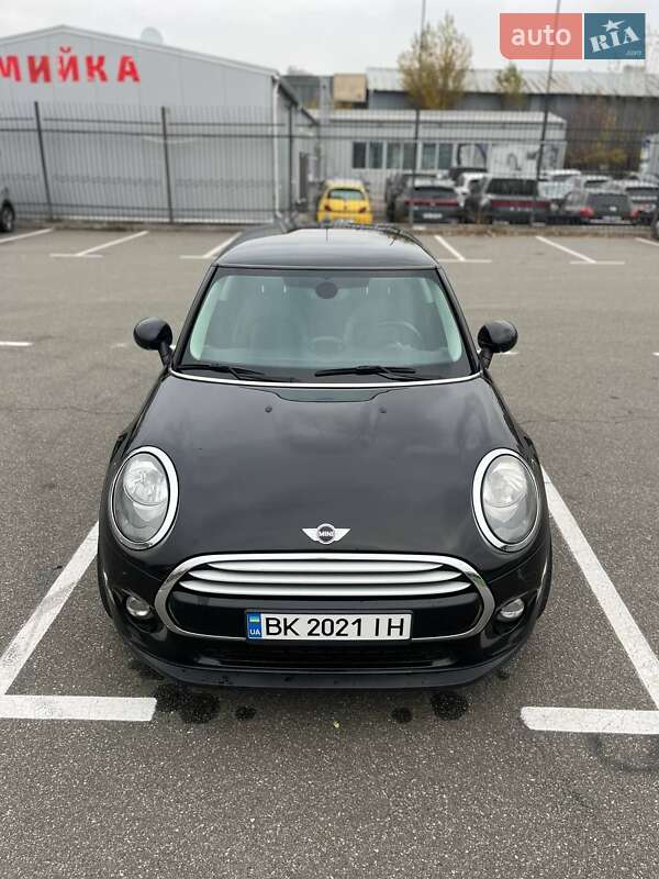 Хэтчбек MINI Cooper 2015 в Киеве фото 9 Хэтчбек MINI Cooper 2015 в Киеве