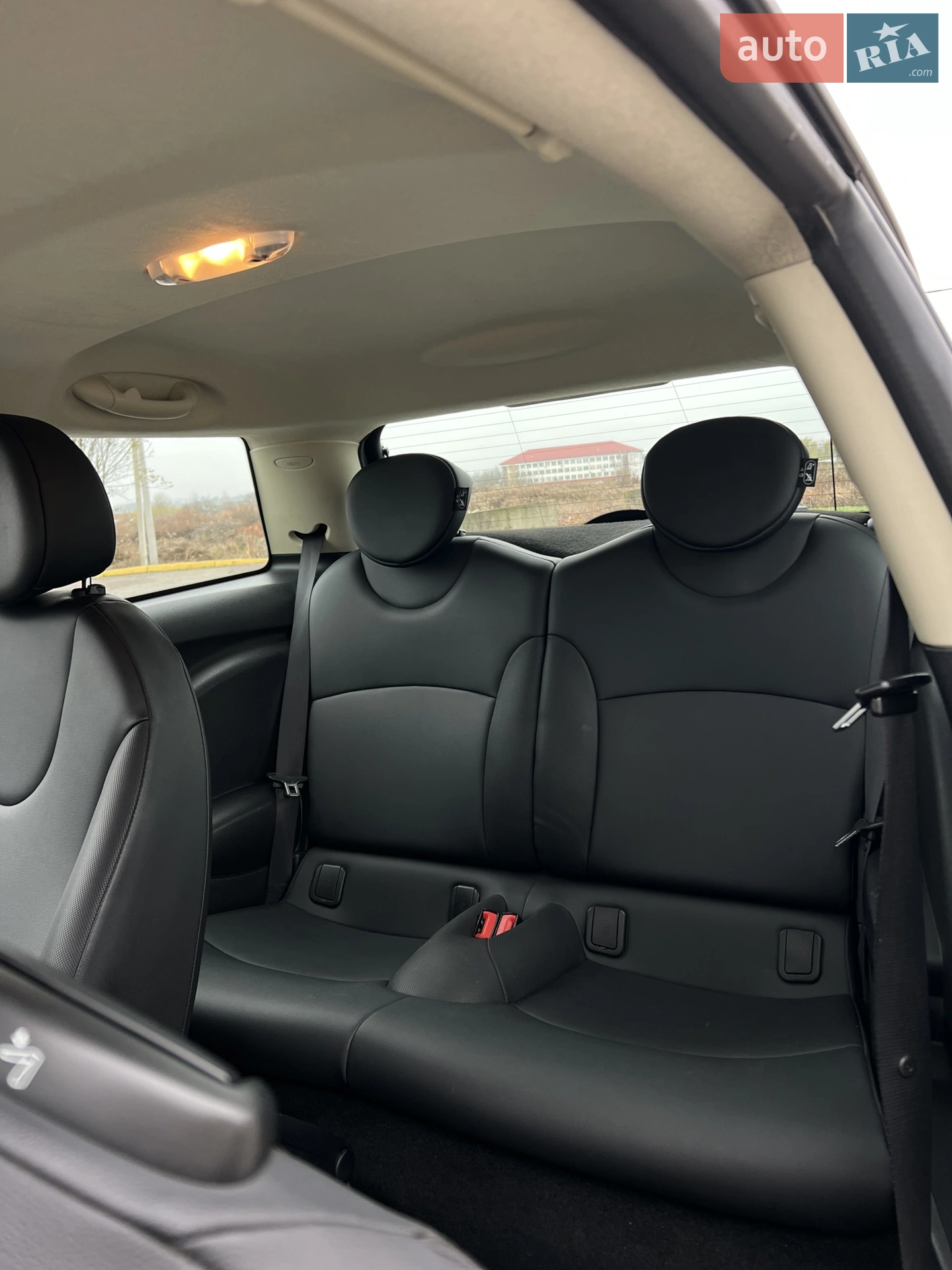 2012 MINI Cooper - мініатюра 8