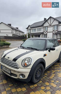 Хэтчбек MINI Cooper 2008 в Софиевской Борщаговке