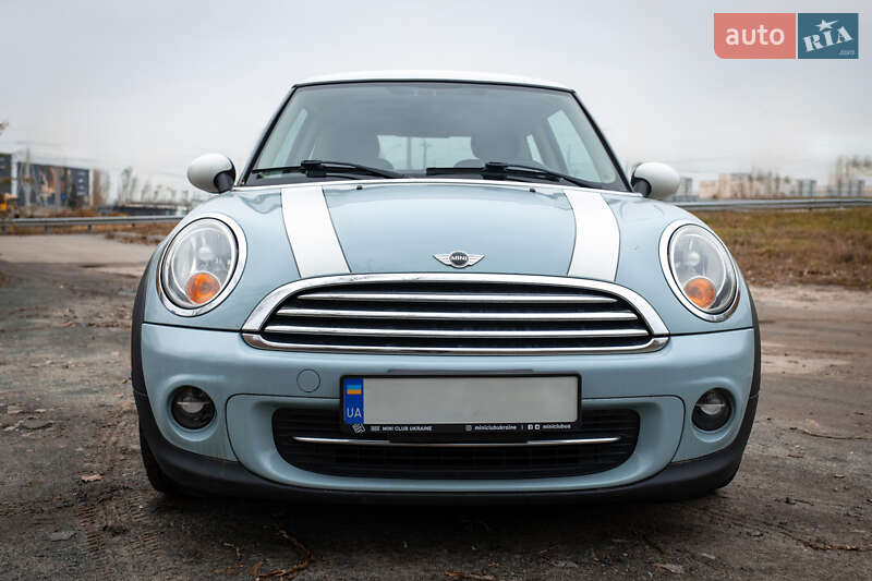 MINI Cooper 2013