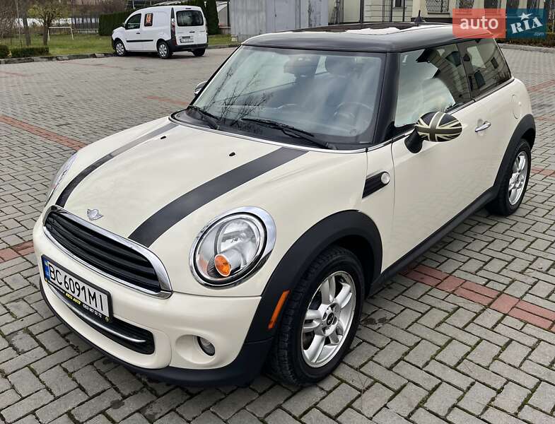 Хэтчбек MINI Cooper 2011 в Золочеве