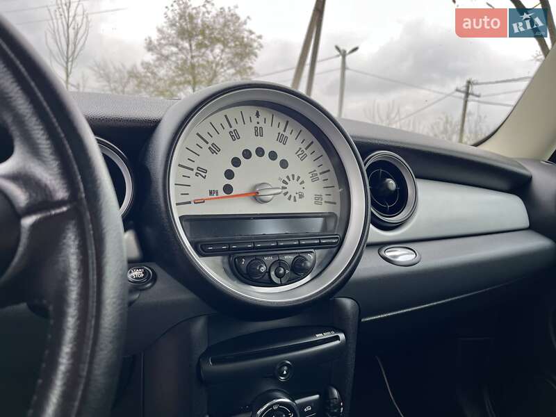 Хэтчбек MINI Cooper 2011 в Золочеве