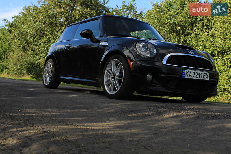 MINI Cooper 2011