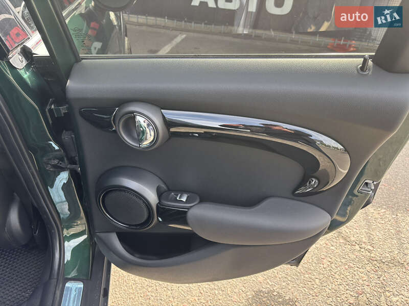 Хэтчбек MINI Cooper 2018 в Киеве фото 12 Хэтчбек MINI Cooper 2018 в Киеве