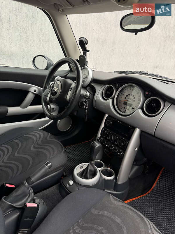 Хетчбек MINI Cooper 2002 в Львові фото 11 Хетчбек MINI Cooper 2002 в Львові