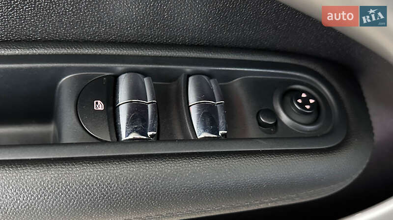 Хэтчбек MINI Cooper 2013 в Львове фото 22 Хэтчбек MINI Cooper 2013 в Львове