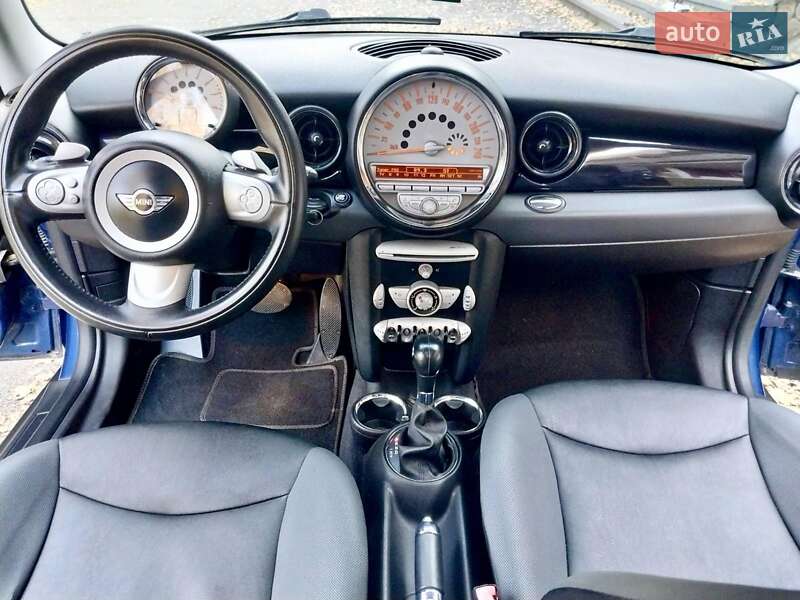 Хэтчбек MINI Cooper 2008 в Солотвине