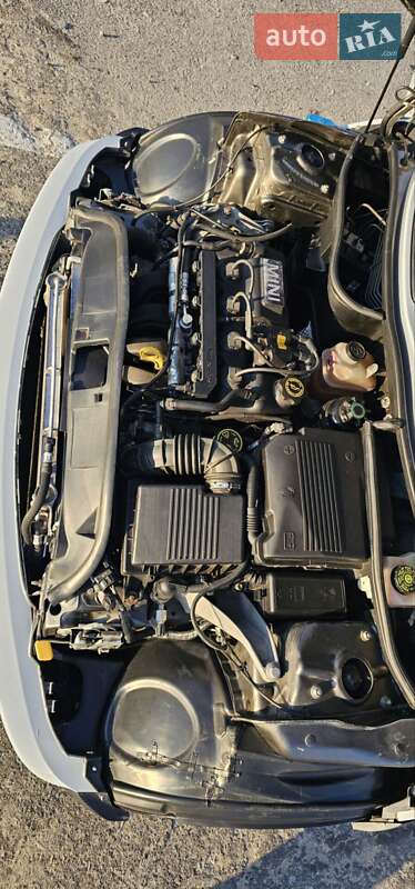 Хетчбек MINI Cooper 2006 в Києві
