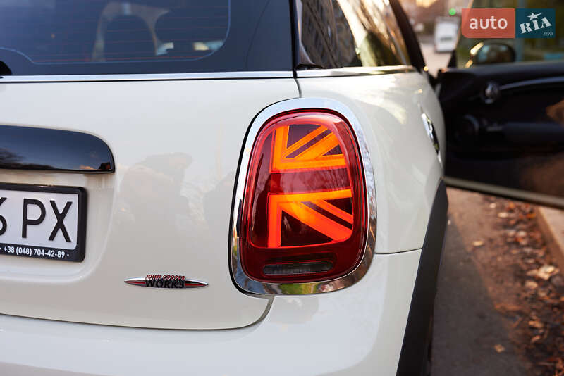 Хетчбек MINI Cooper 2018 в Києві