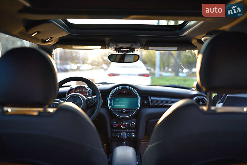 Хетчбек MINI Cooper 2018 в Києві