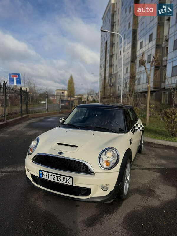 Хетчбек MINI Cooper 2013 в Одесі фото 2 Хетчбек MINI Cooper 2013 в Одесі
