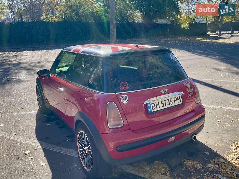 Хэтчбек MINI Cooper 2004 в Одессе