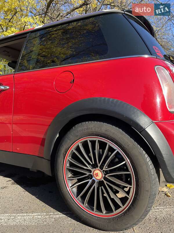 Хэтчбек MINI Cooper 2004 в Одессе