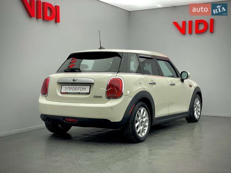 Хэтчбек MINI Cooper 2014 в Киеве фото 2 Хэтчбек MINI Cooper 2014 в Киеве