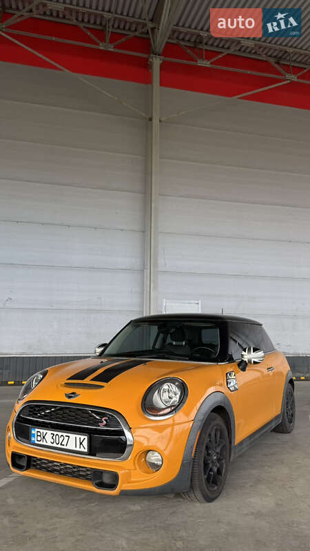 Хэтчбек MINI Cooper 2014 в Ровно